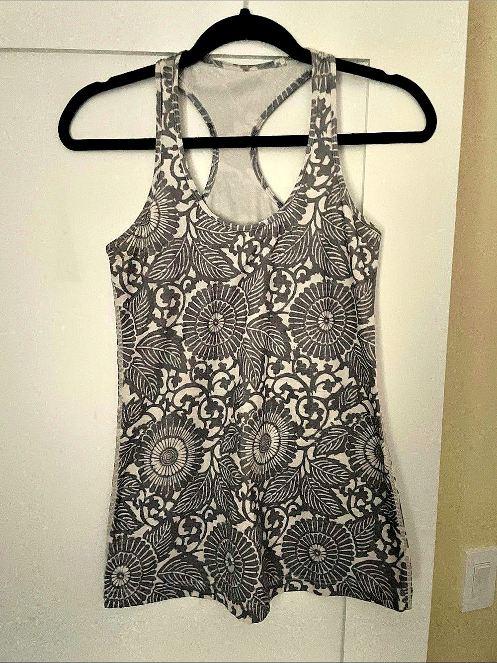 lululemon Floral Racerback Tank in Gray & White Like New